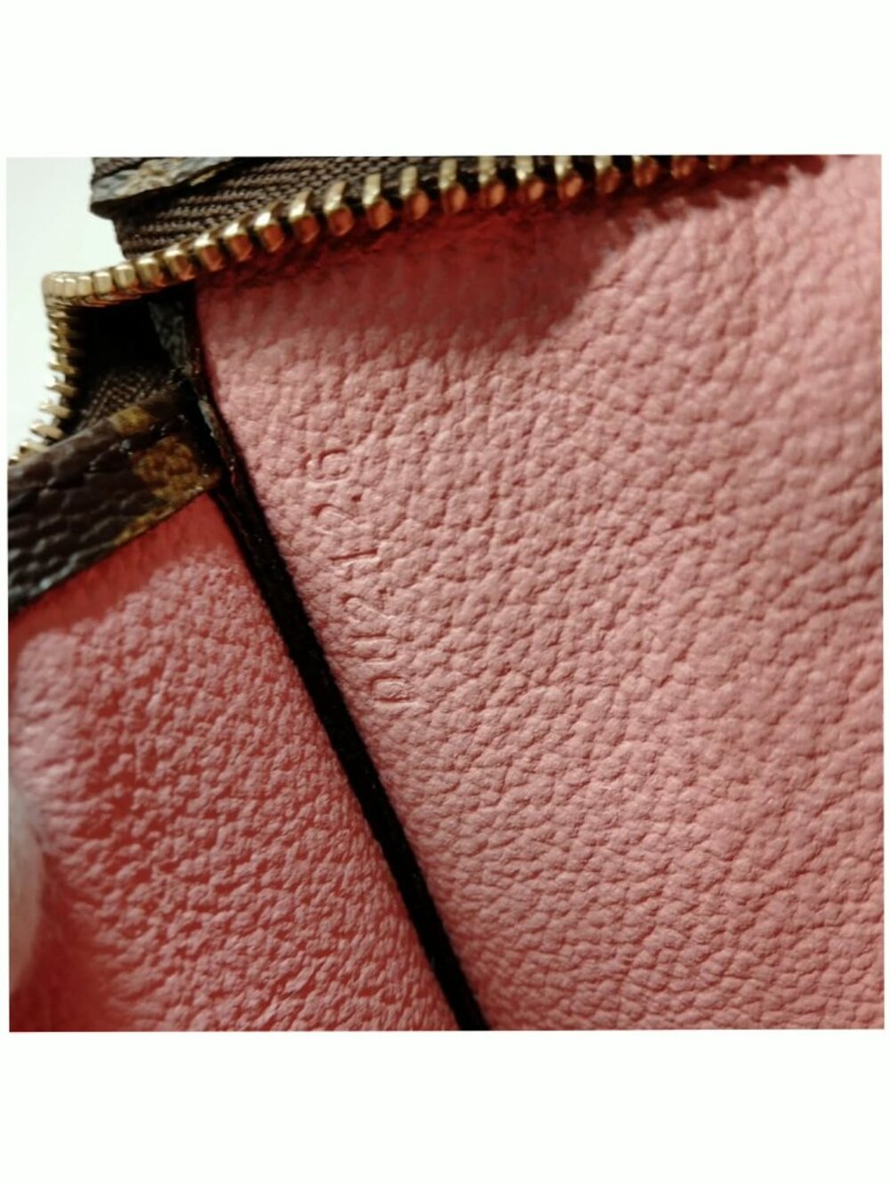 Authentic Louis Vuitton Monogram Jungle Print Pouch Cosmetic Clutch LV - Picture 16 of 16